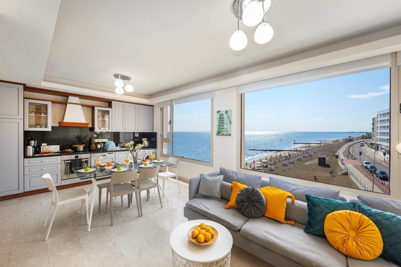Mackenzie Beachfront Eftyhia Suite Larnaca Exterior foto